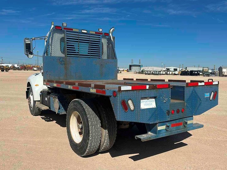 2013-peterbilt-337-image-4