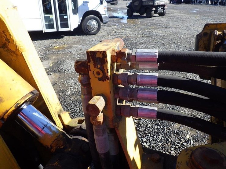 john-deere-8-image-18