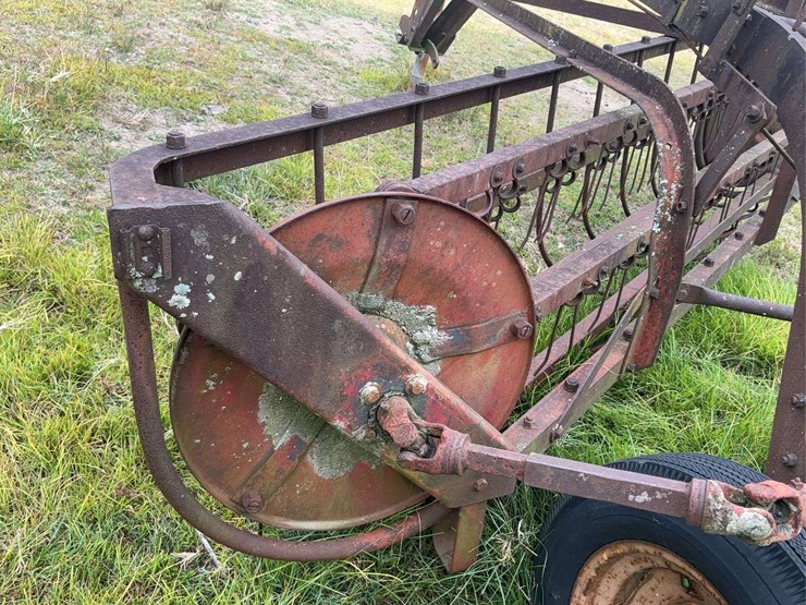 minneapolis-moline-side-delivery-hay-rake-image-15
