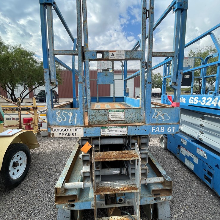 #1164 • Scissor Lift (Offsite in La Union, NM)