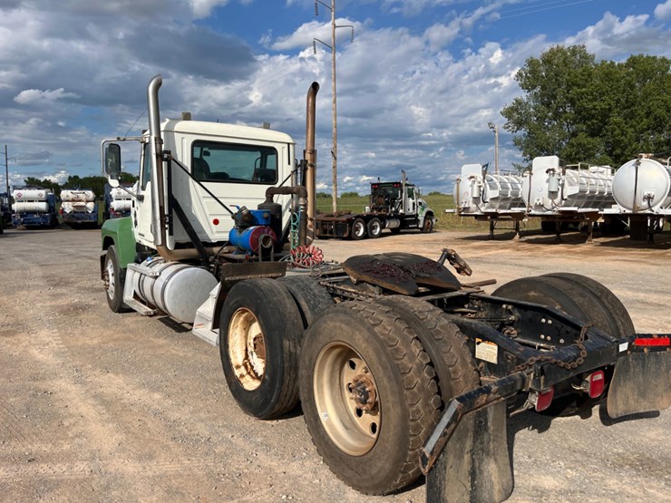2018-mack-chu613-daycab-(inoperable)-image-7