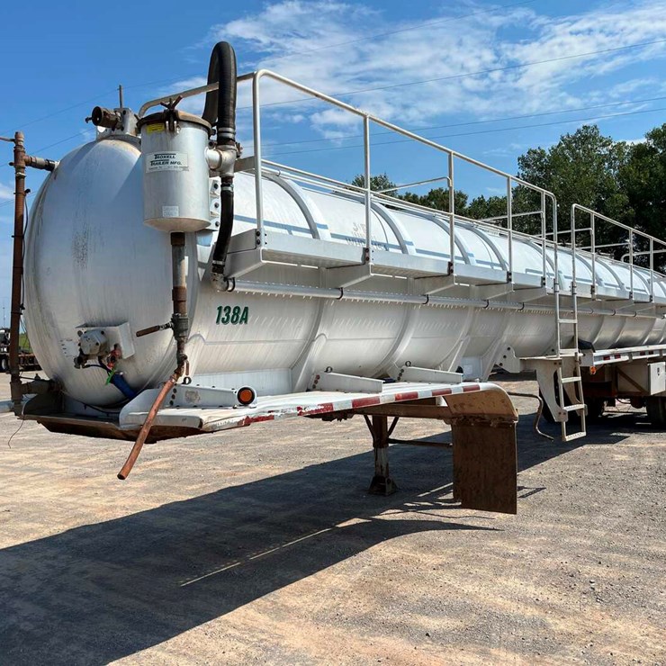 2017 TROXEL 150 BBL ALUMINUM VACUUM TRAILER