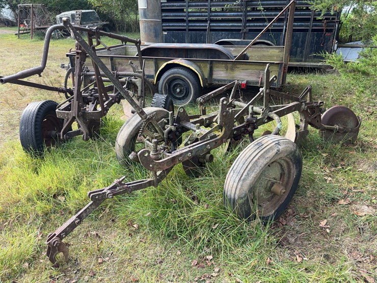 2-bottom-plow-image-1