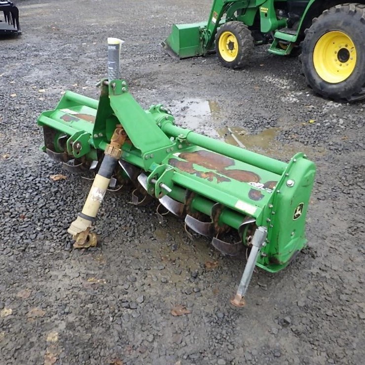 JOHN DEERE 673