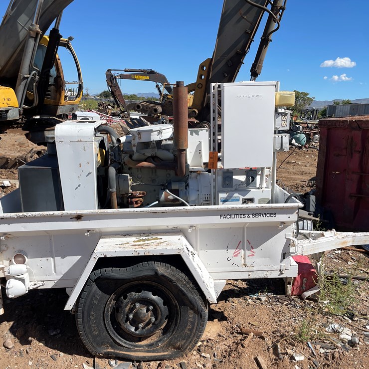 #1160 • Generator with Trailer (Offsite in Las Cruces, NM)