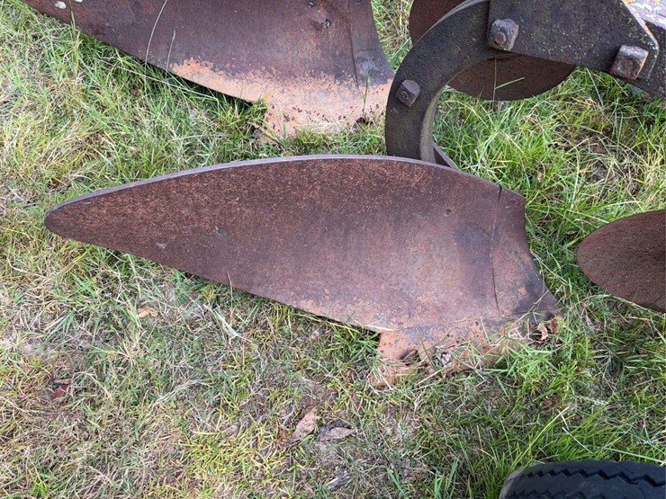 2-bottom-plow-image-9