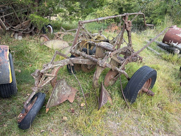 2-bottom-plow-image-6