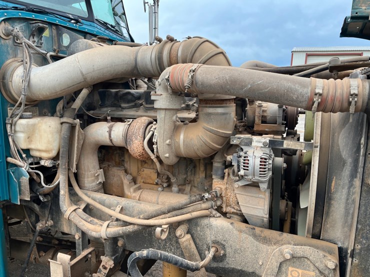 2005-peterbilt-379-image-14