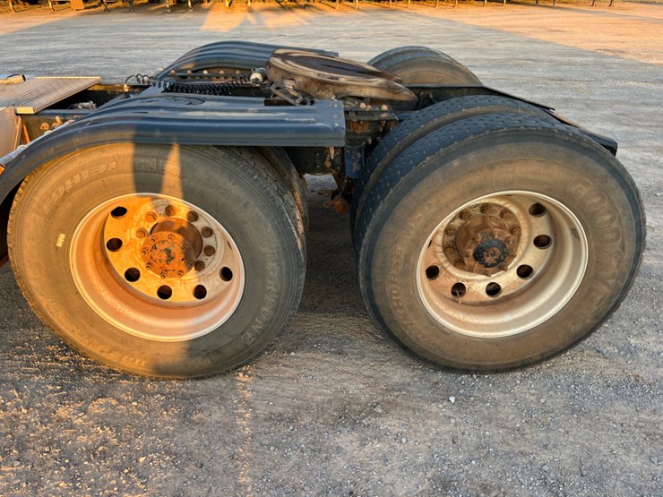 2018-mack-chu613-daycab-(inoperable)-image-14
