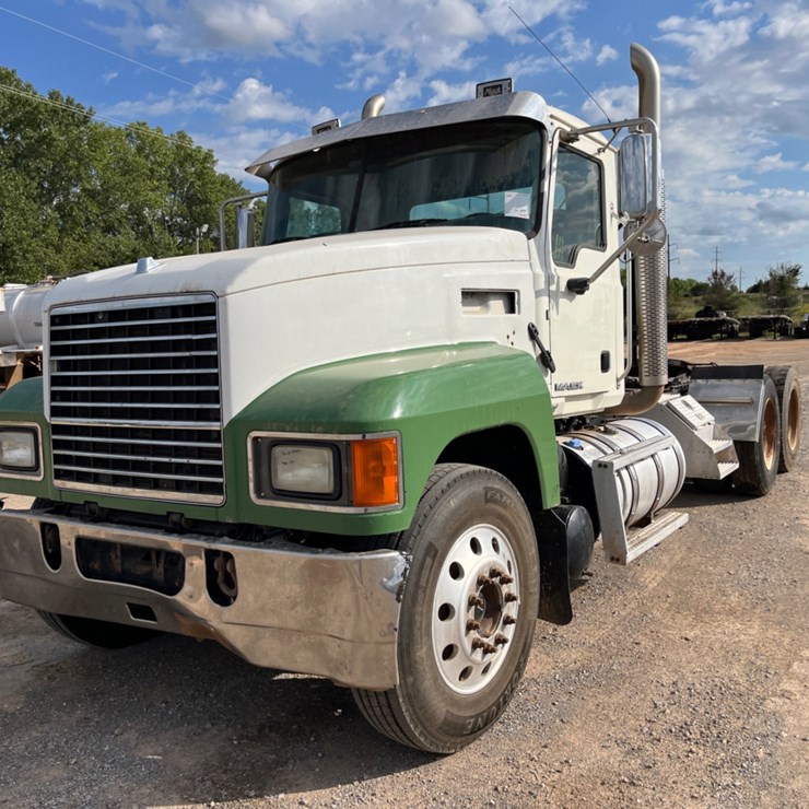 2018 MACK CHU613 DAYCAB (INOPERABLE)