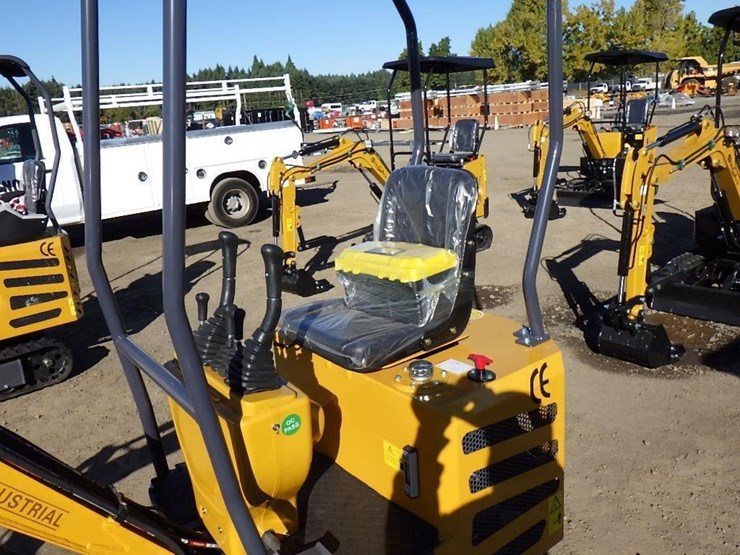 2025-cfg-mx12r-hydraulic-excavator-image-19