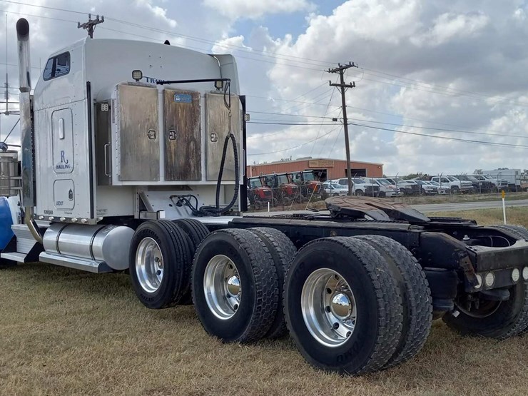 2000-kenworth-w900l-image-7