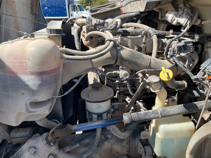 2010-international-durastar-4300-image-9