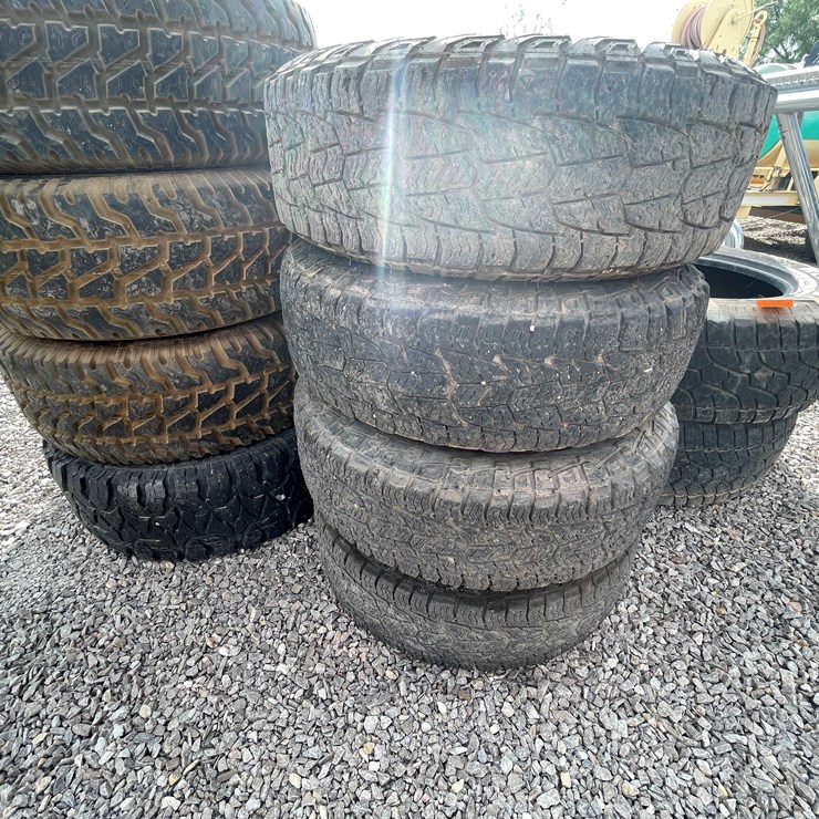 #1170 • Tires (Offsite in La Union, NM)