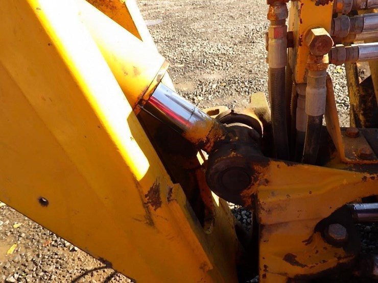 john-deere-8-image-17