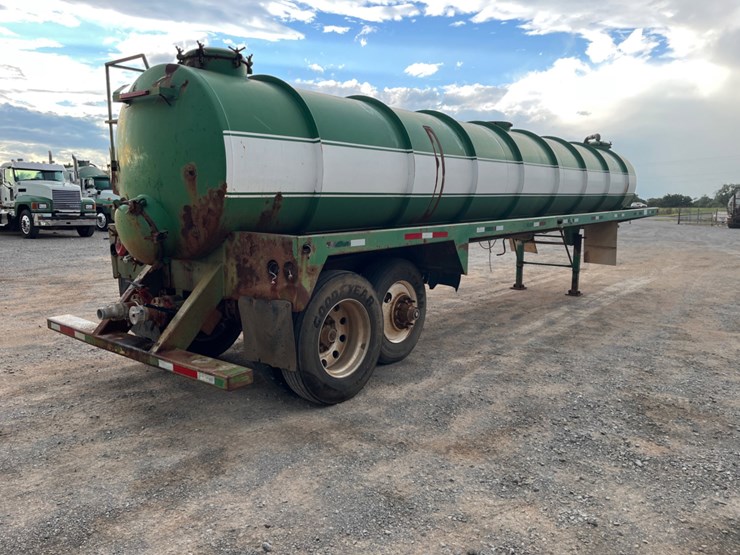 2012-chandler-130-bbl-steel-vacuum-trailer-image-5