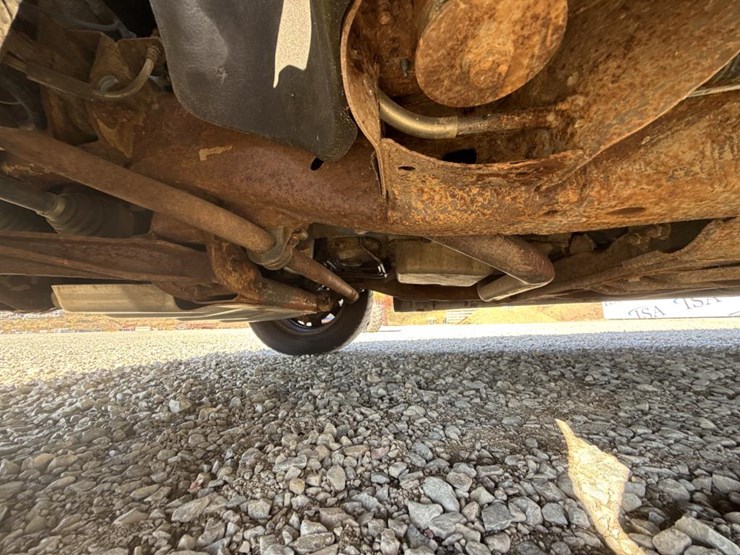 2015-chevrolet-tahoe-image-29