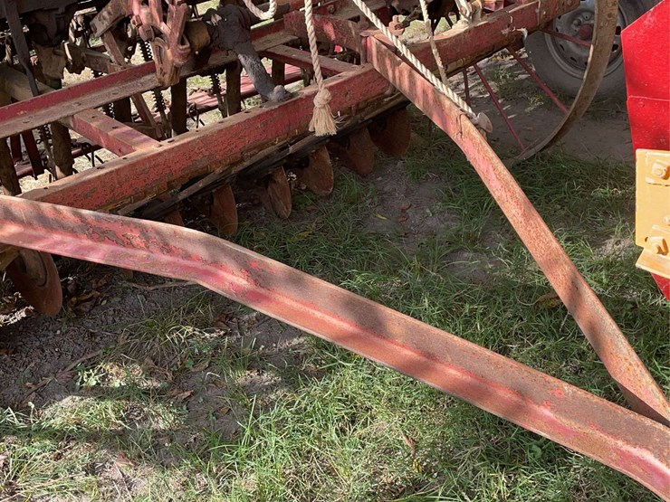 oliver-8ft-grain-drill-image-11