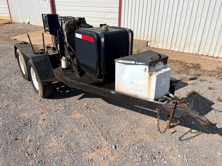 6-foot-utility-trailer-with-motor-image-2