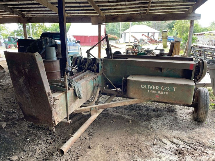 oliver-60-square-baler-image-5