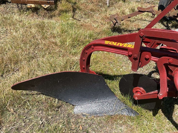 oliver-1-bottom-plow-image-18