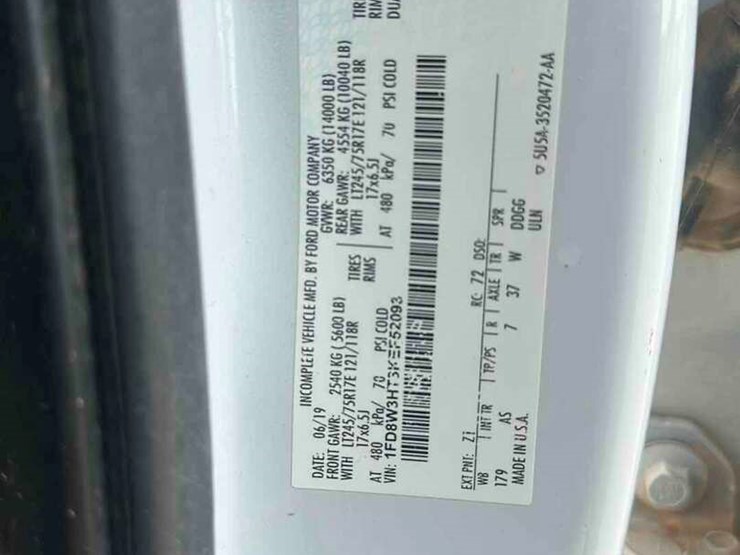 2019-ford-f350-image-8