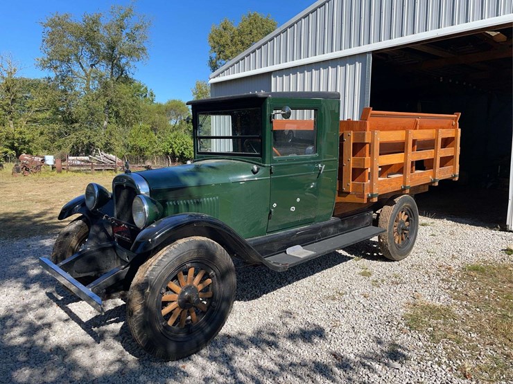 chevrolet-stake-bed-truck-image-1
