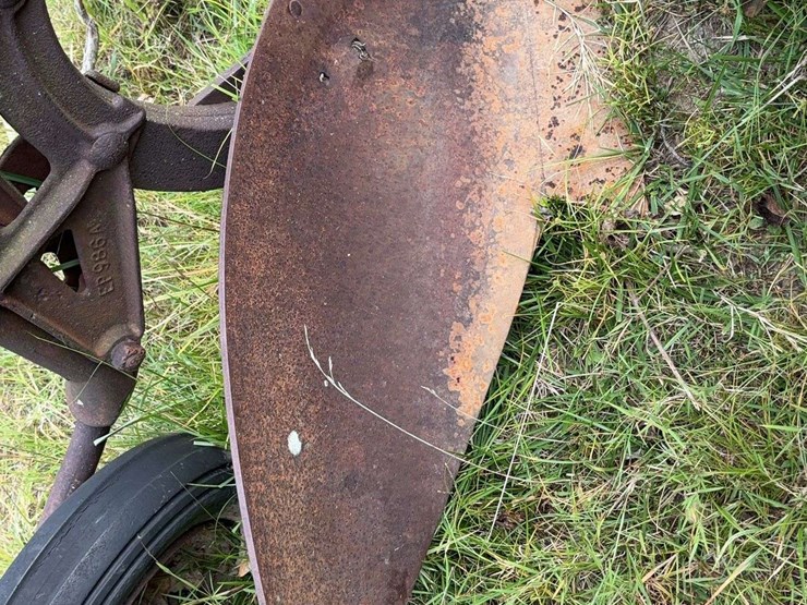 2-bottom-plow-image-7