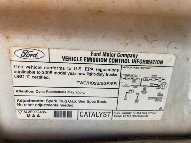 2005-ford-f150-xl-image-11