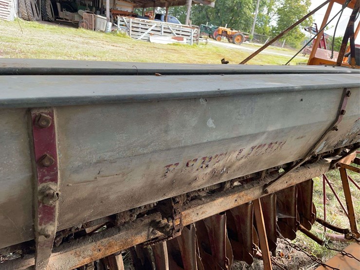 minneapolis-moline-8ft-grain-drill-image-22