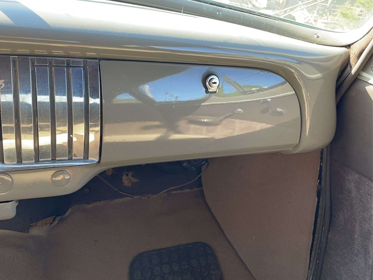 1952-chevrolet-deluxe-image-44