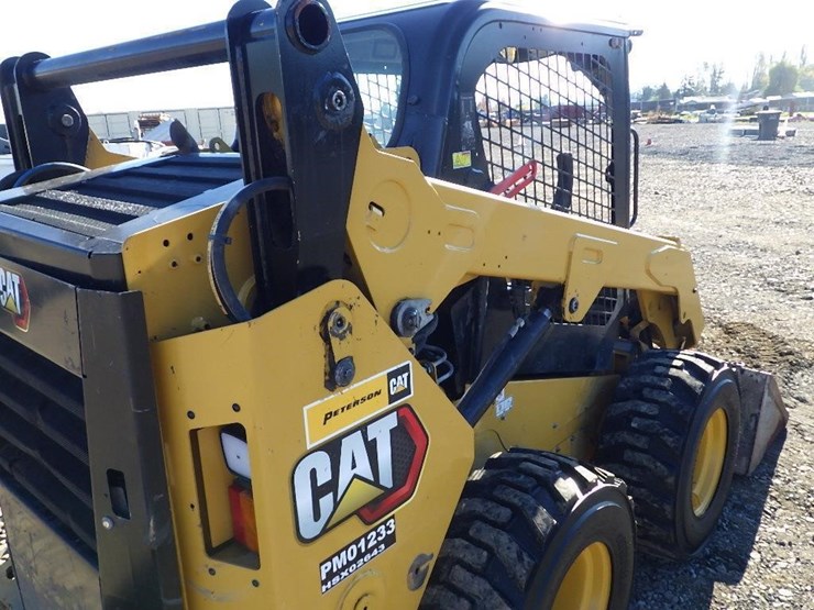 2023-caterpillar-242d3-image-13
