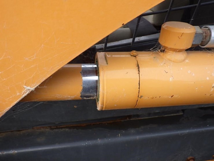 2011-case-sr200-image-10