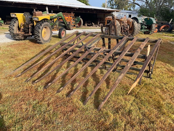 wooden-hay-loader-image-1