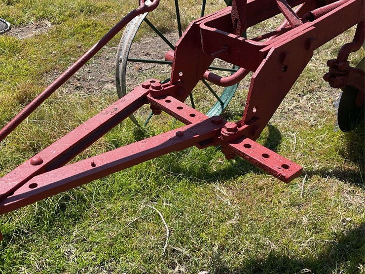 oliver-1-bottom-plow-image-10