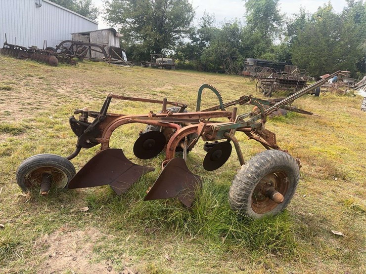 case-centennial-2-bottom-plow-image-6