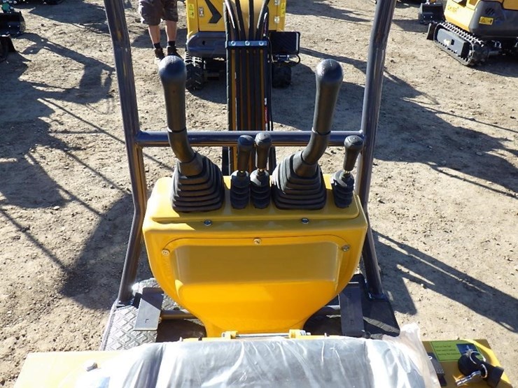 2025-cfg-mx12r-hydraulic-excavator-image-25