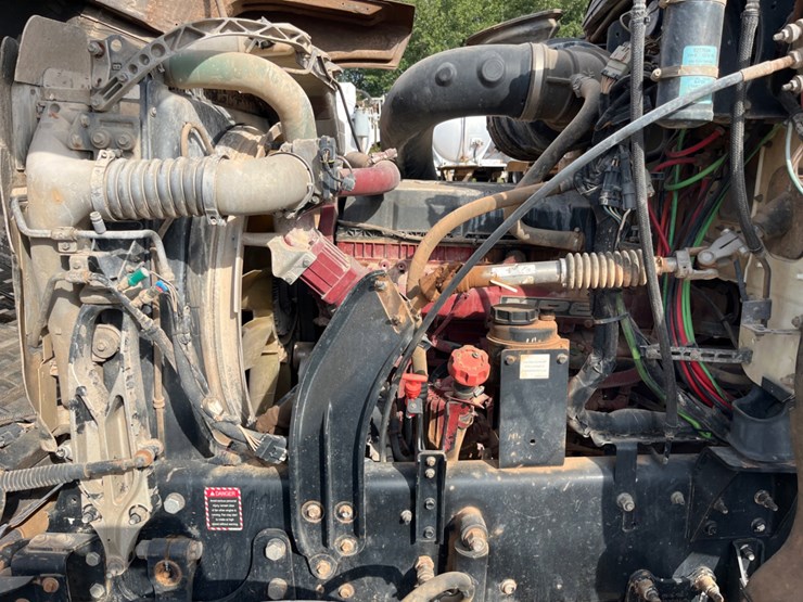 2018-mack-chu613-daycab-(inoperable)-image-9