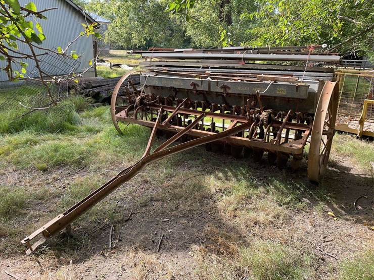 minneapolis-moline-8ft-drill-image-1