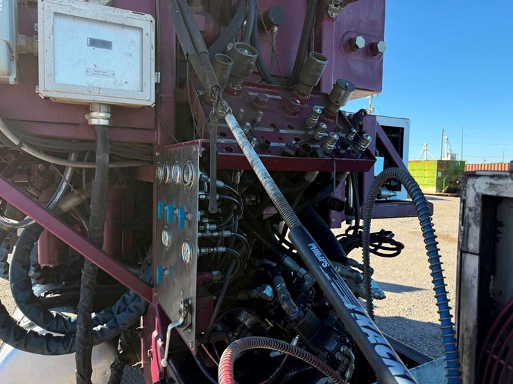 2013-peterbilt-367-image-20