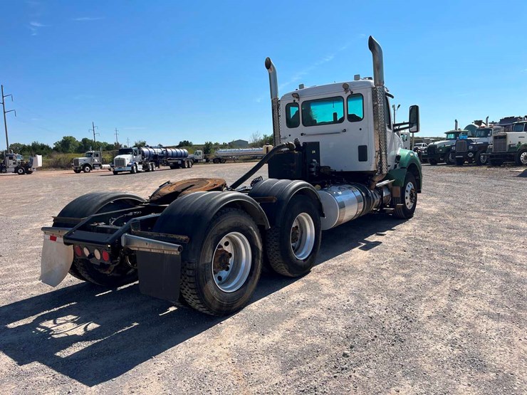 2018-kenworth-t880-image-5