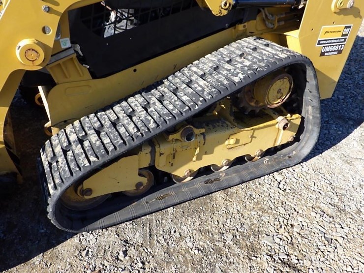 2019-caterpillar-239d3-image-31