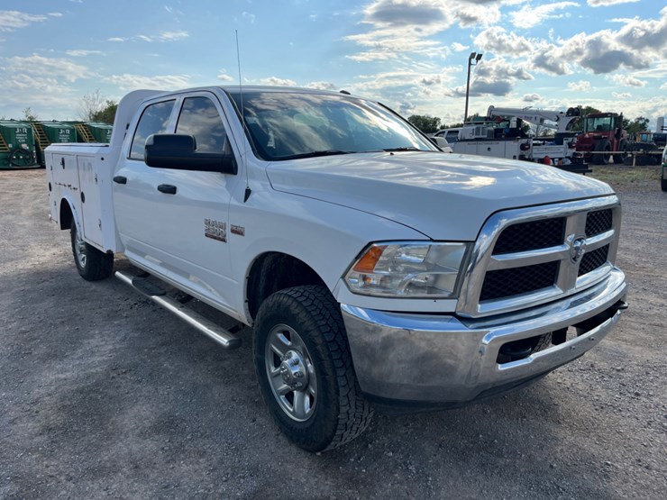 2018-ram-2500-service-truck-(inoperable)-image-3