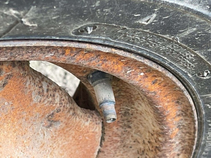 oliver-60-square-baler-image-28