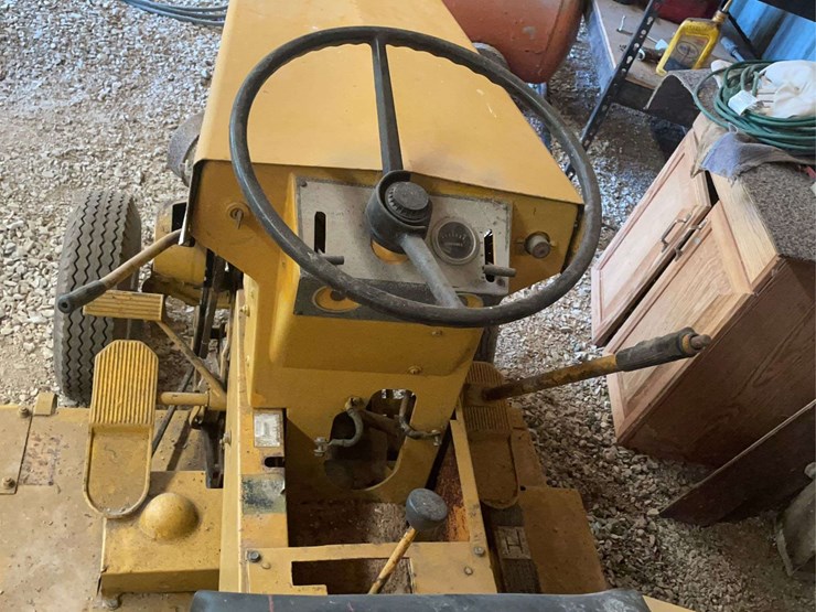 minneapolis-moline-108-image-31