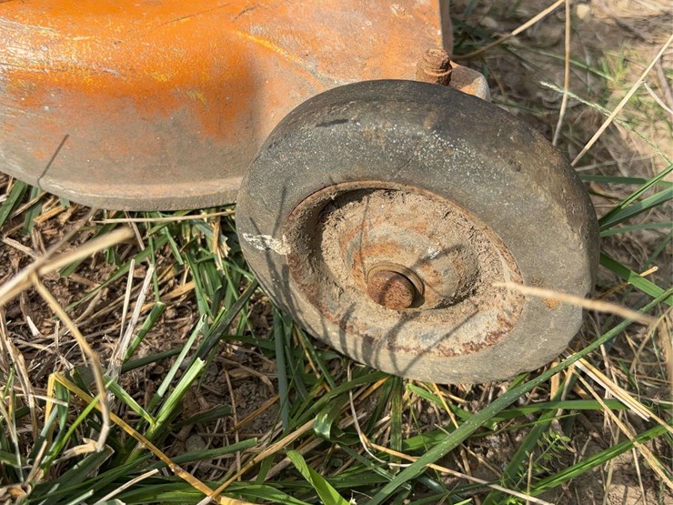 minneapolis-moline-110-hydro-image-46