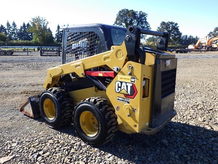 2023-caterpillar-242d3-image-5