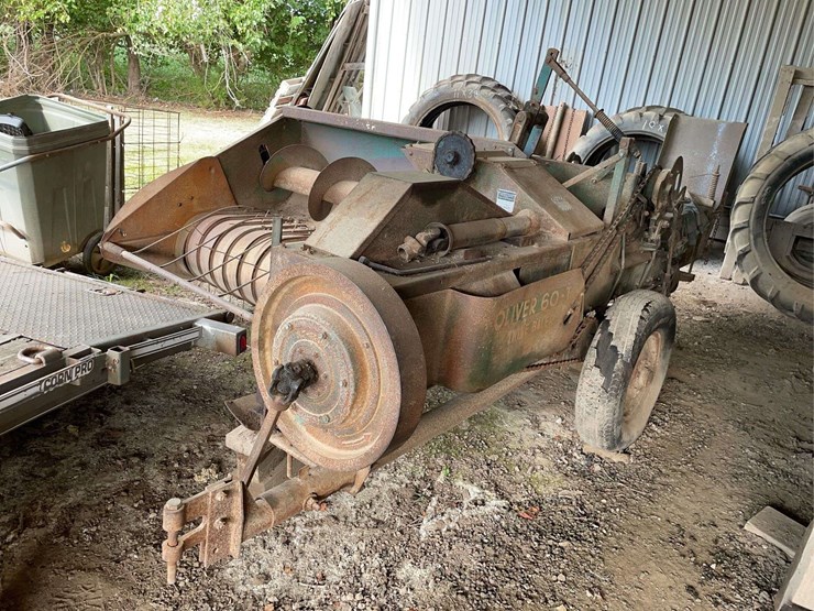 oliver-60-square-baler-image-1