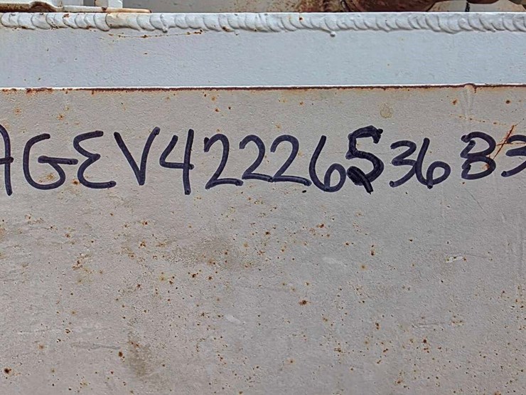2006-v.e.-enterprises-130-bbl-steel-vacuum-trailer-image-12