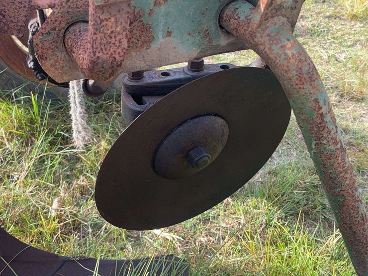 case-centennial-2-bottom-plow-image-25